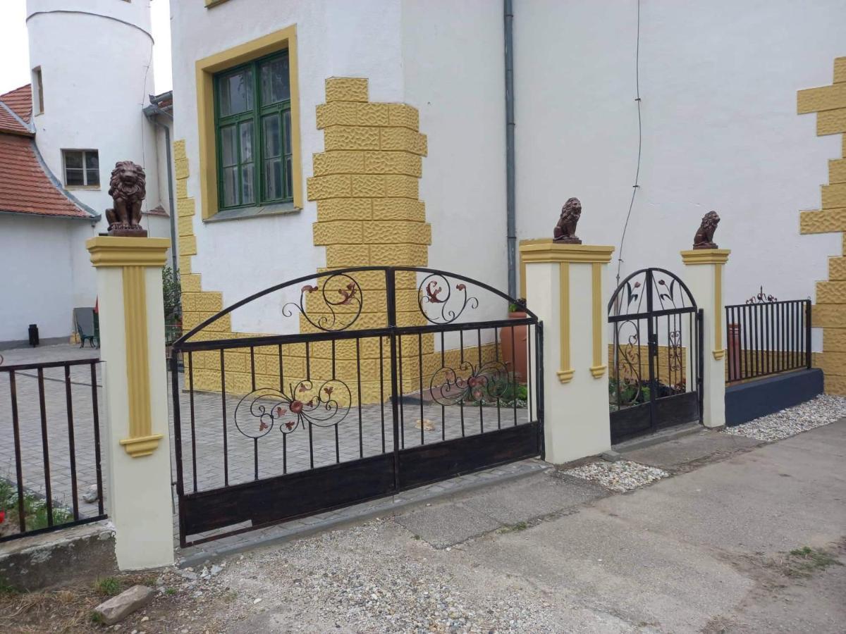 Meller-kastély Villa Csurgo Extérieur photo