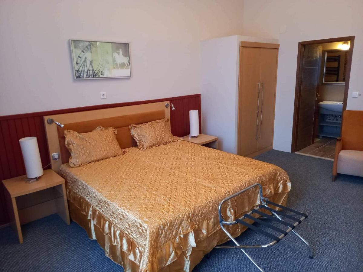 Meller-kastély Villa Csurgo Extérieur photo