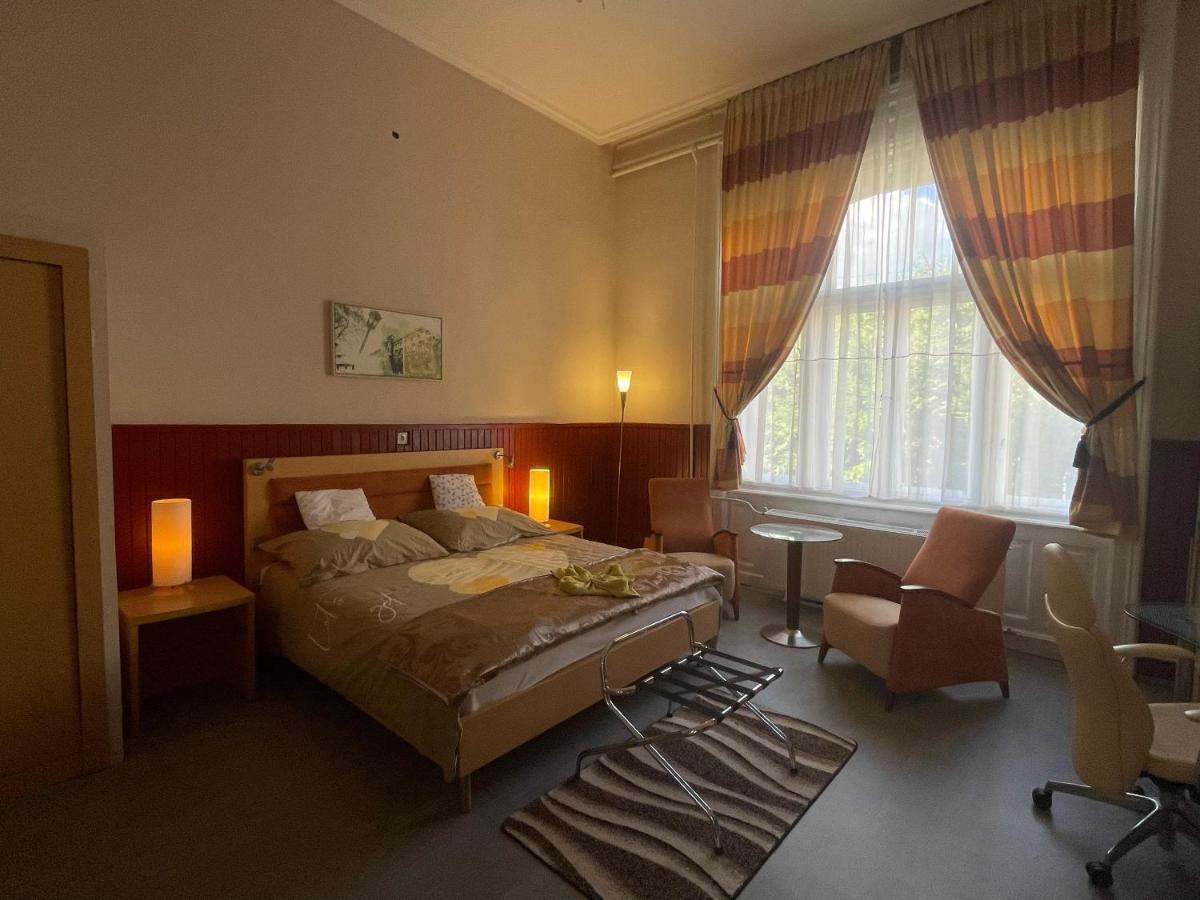 Meller-kastély Villa Csurgo Extérieur photo