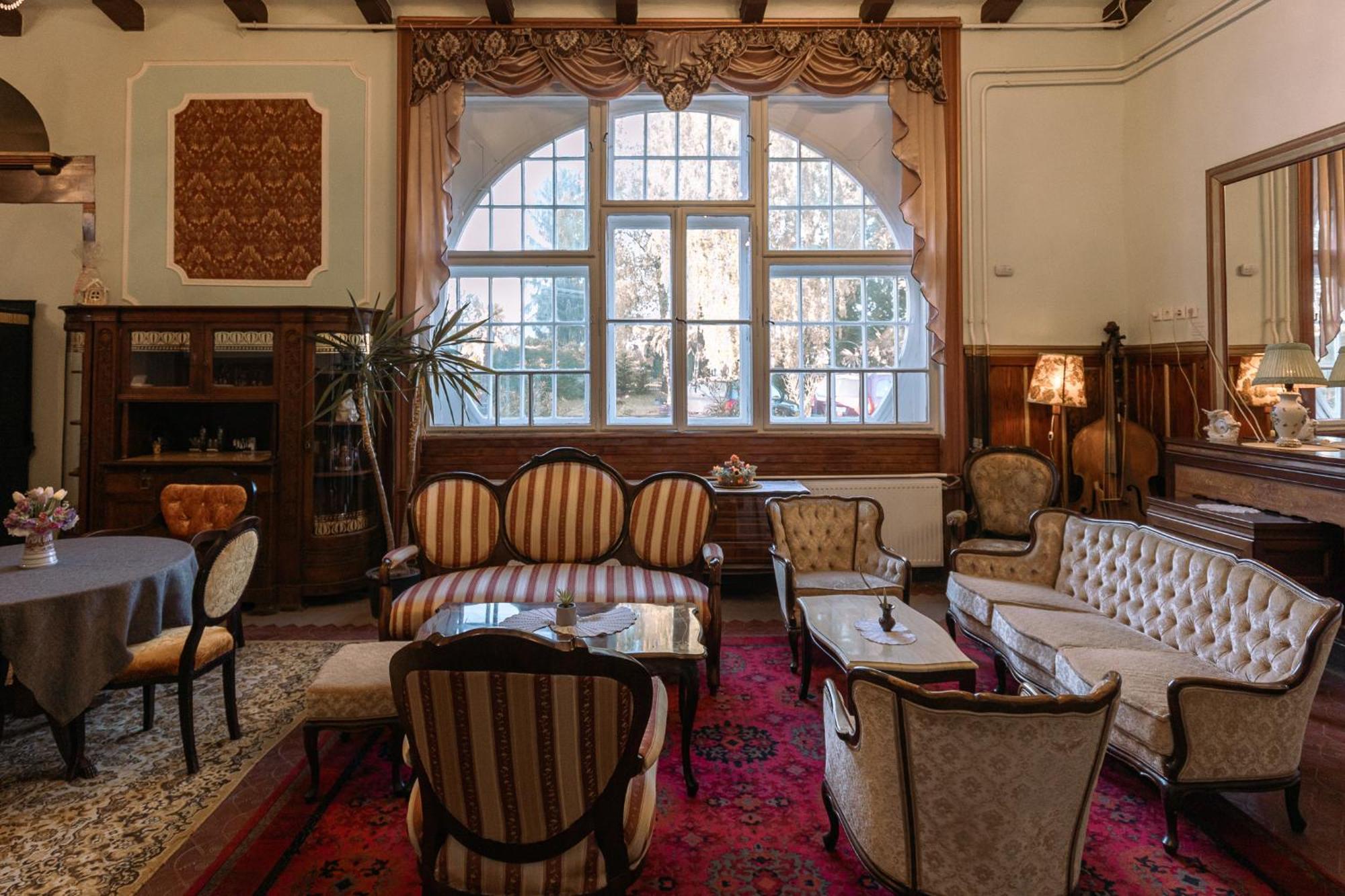 Meller-kastély Villa Csurgo Extérieur photo